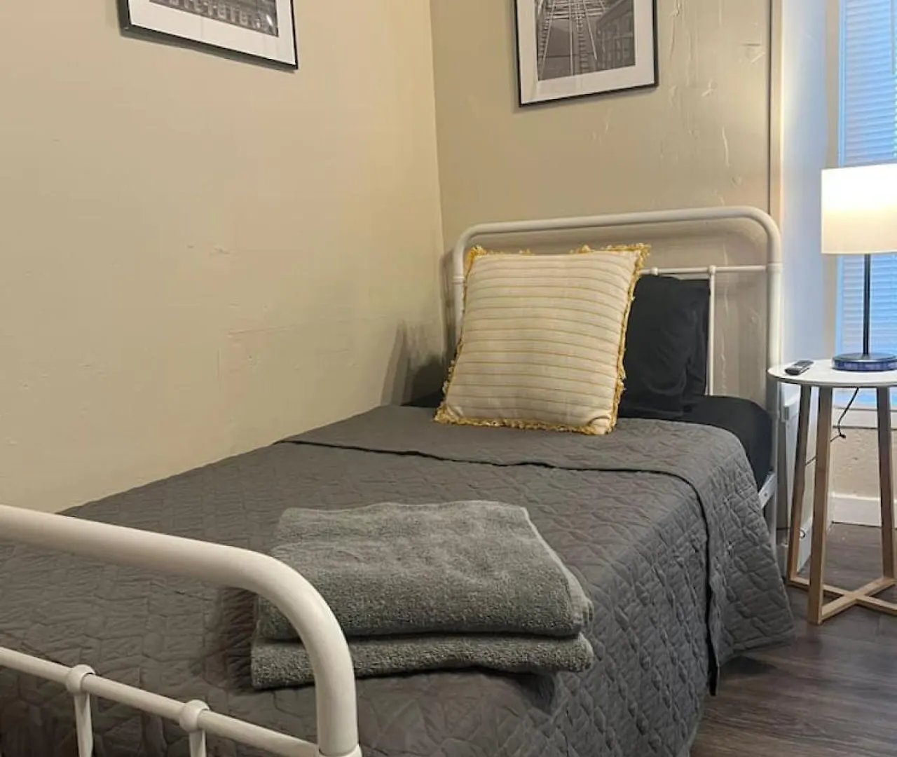 Funky 3Rd Floor Condo 5 Beds With Sofa Bed Plus Wifi Pittsburgh 0*,  Verenigde Staten